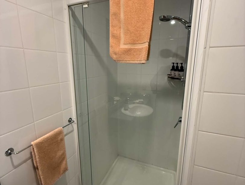 1-bathroom-11